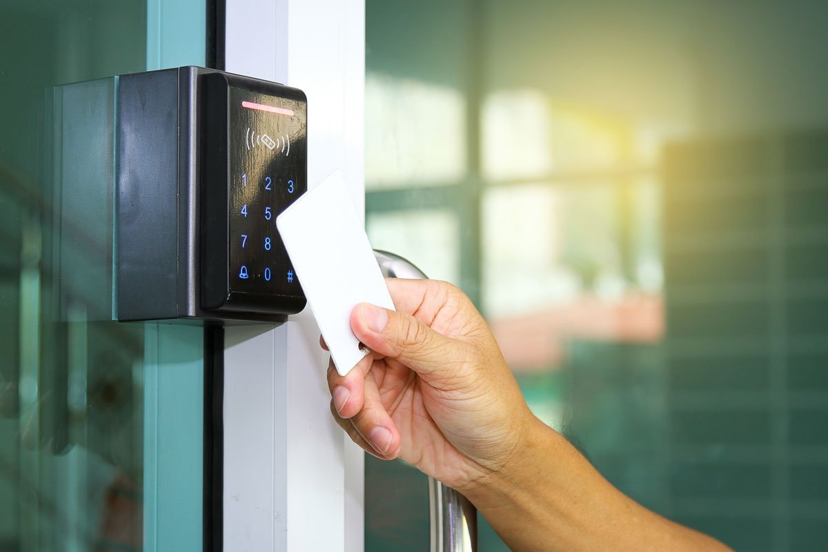 Electronic access control reader at an entrance